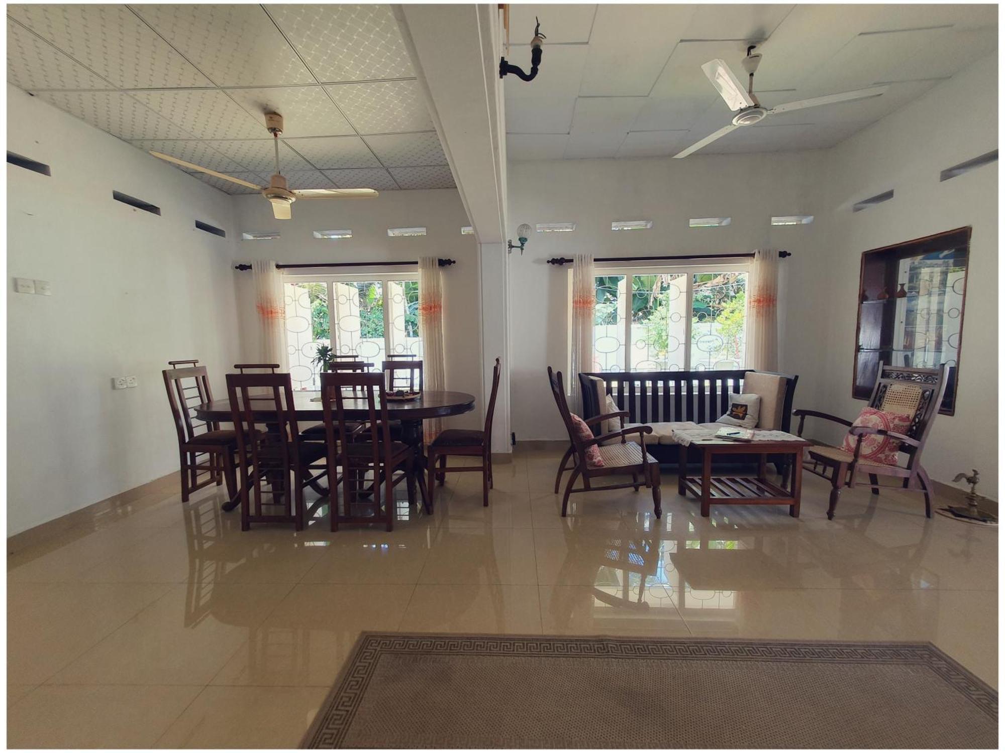 Sri Nimali Guesthouse Хикадува Екстериор снимка